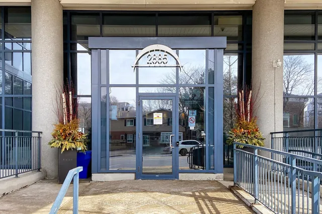 Additional image 3 of 2885 Bayview Ave Unit 814