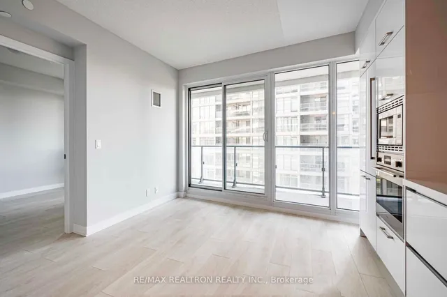 Additional image 2 of 2221 Yonge St Unit 4606