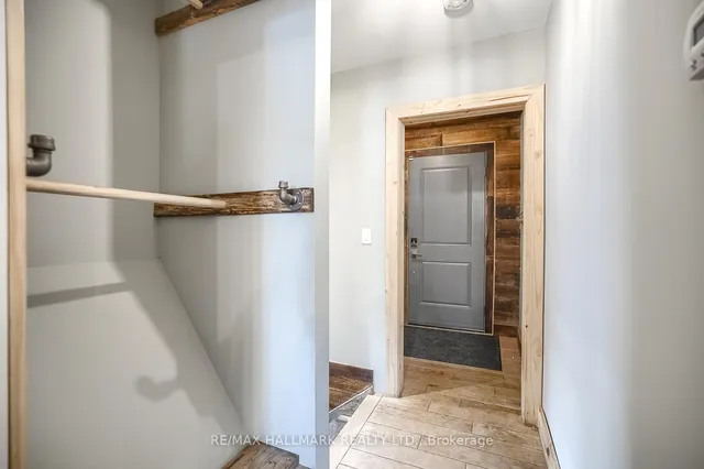 Additional image 6 of 6 Thirty First St