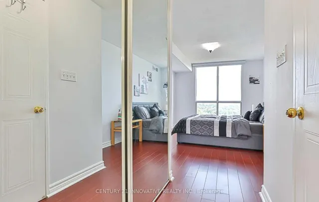 Additional image 6 of 2550 Lawrence Ave Unit 1111