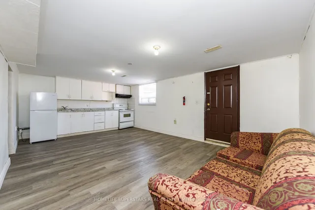 Additional image 34 of 3424 Laddie Cres