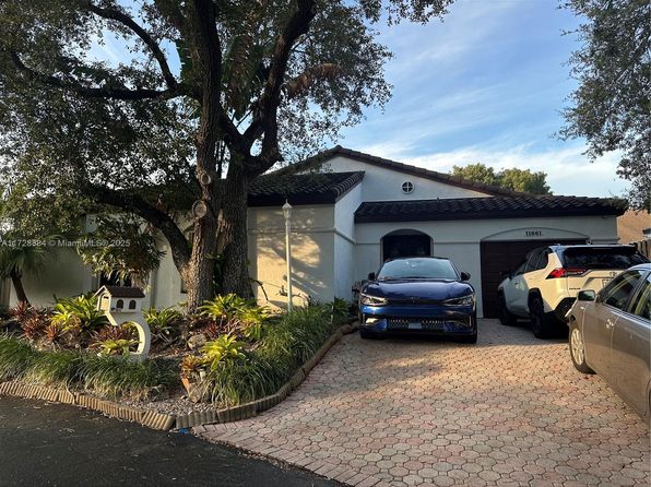 11861 SW 92nd Ln, Miami, FL 33186
