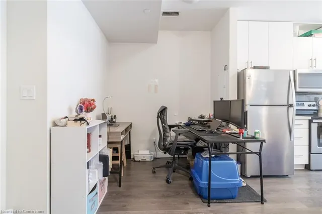 Additional image 16 of 690 King St Unit 309