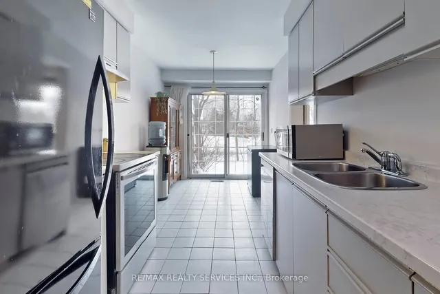 Additional image 8 of 28 Heathcliffe Sq