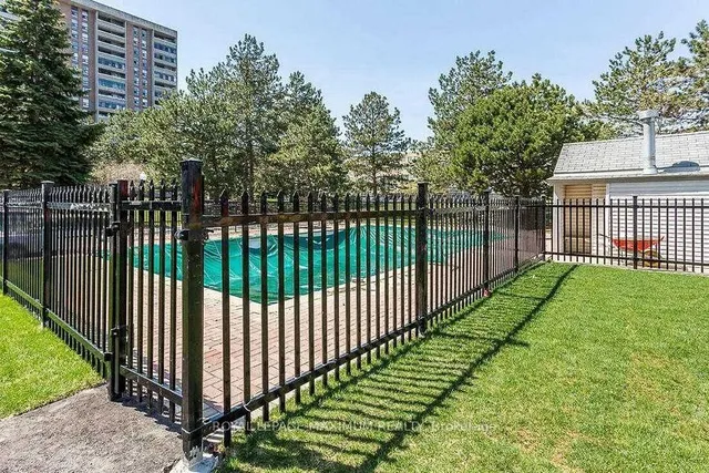 Additional image 17 of 15 Kensington Rd Unit 1912