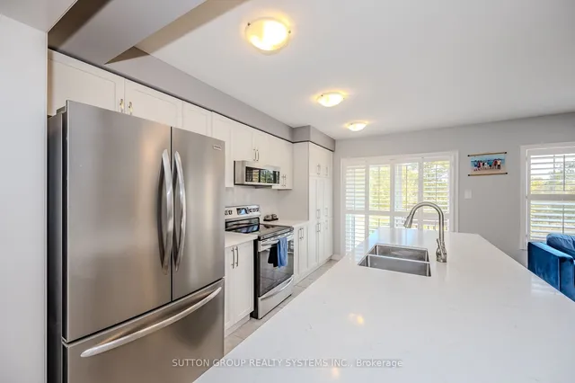 Additional image 29 of 230 Avonsyde Blvd Unit 37