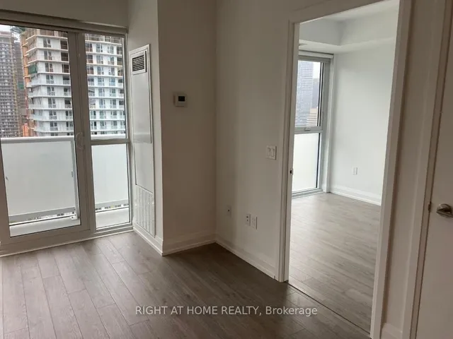 Additional image 15 of 77 Mutual St Unit 2307