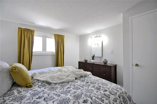 Additional image 19 of 28 Rushbrook Dr