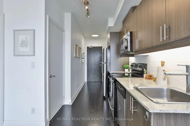 Additional image 6 of 17 Kenaston Gdns Unit 816