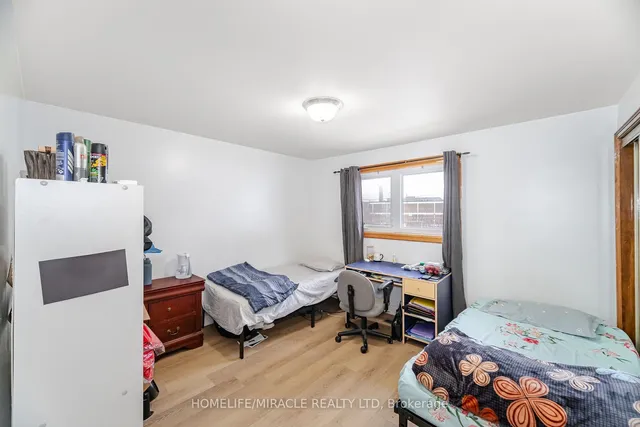 Additional image 27 of 23 Strathavon Dr