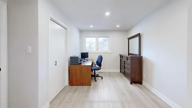 Additional image 32 of 49 Creekwood Dr