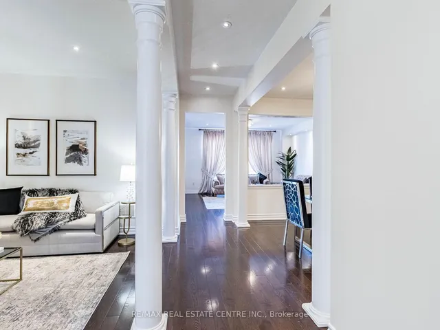 Additional image 16 of 853 Stoutt Cres