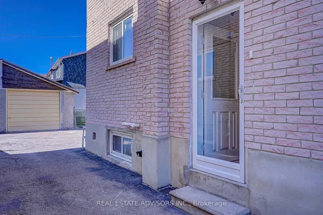 Additional image 2 of 1228 Jane St