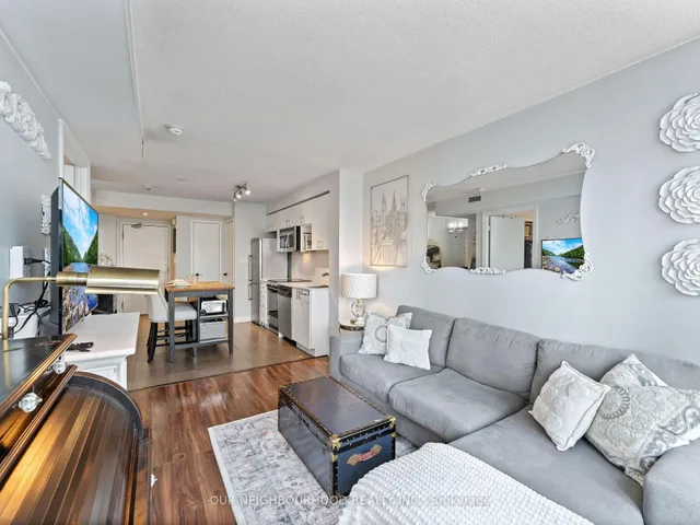 Additional image 38 of 15 Fort York Blvd Unit 1208