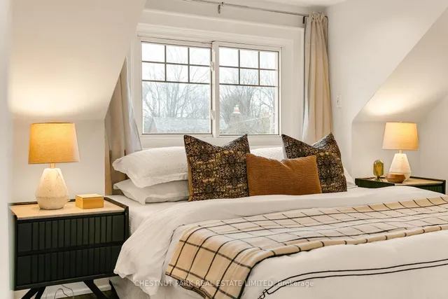 Additional image 33 of 119 Glenview Ave