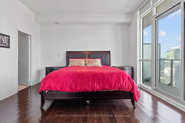 Additional image 16 of 65 Bremner Blvd Unit PH5103