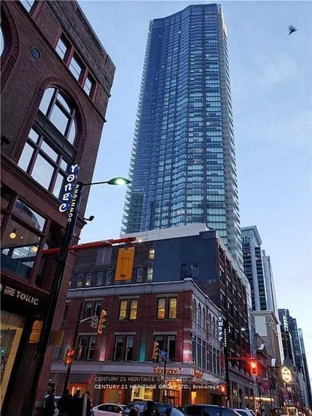 Additional image 4 of 197 Yonge St Unit 4614