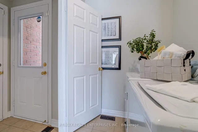 Additional image 18 of 148 Bayhampton Dr