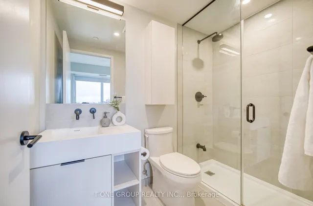 Additional image 14 of 108 Peter St Unit 1325