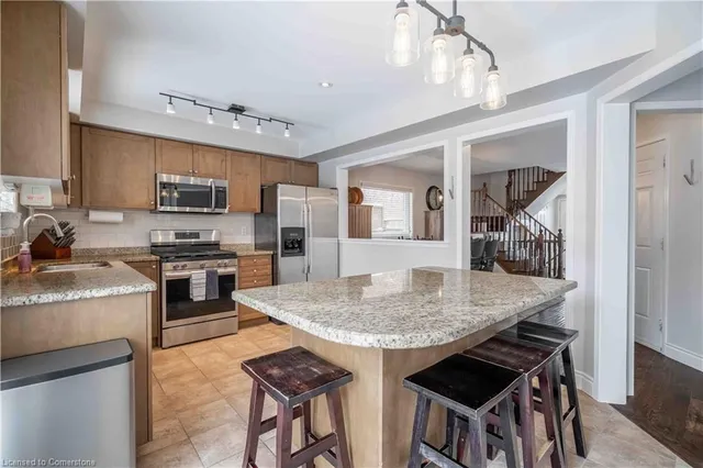 Additional image 10 of 212 Bradley Ave