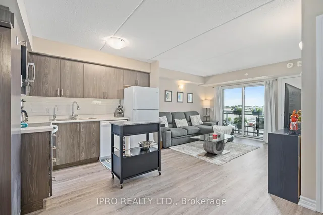 Additional image 7 of 716 Main St Unit 207