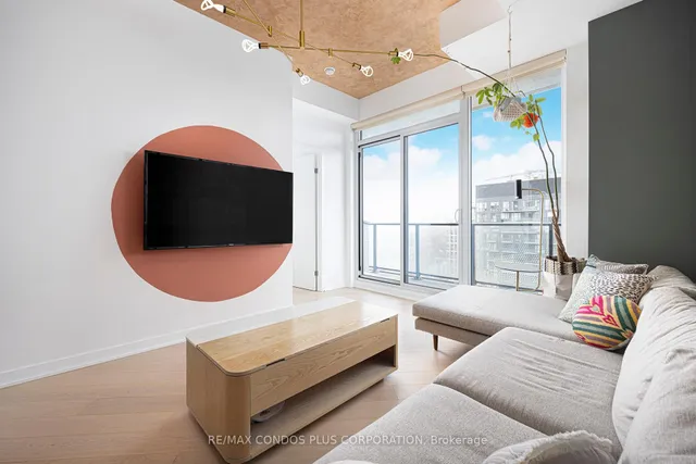 Additional image 5 of 125 Blue Jays Way Unit 5303