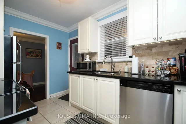 Additional image 17 of 94 Fairholme Ave