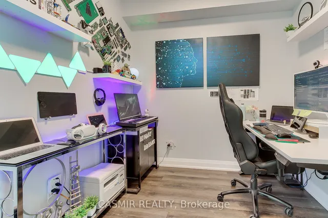 Additional image 29 of 215 FORT YORK Blvd Unit 707