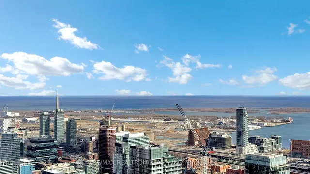 Additional image 31 of 197 Yonge St Unit 5905