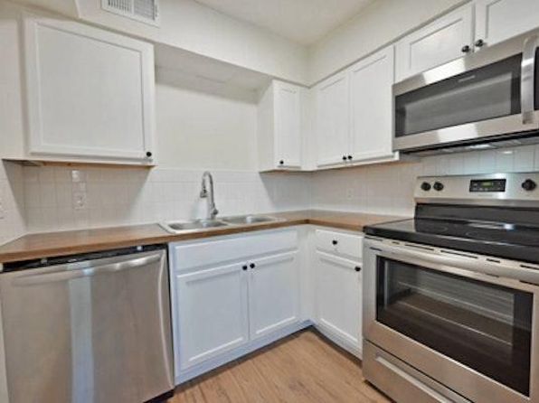 Zang, 2454 S Zang Blvd UNIT 106, Dallas, TX 75224, Dallas, TX 75224