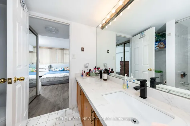 Additional image 12 of 22 Southport St Unit 932