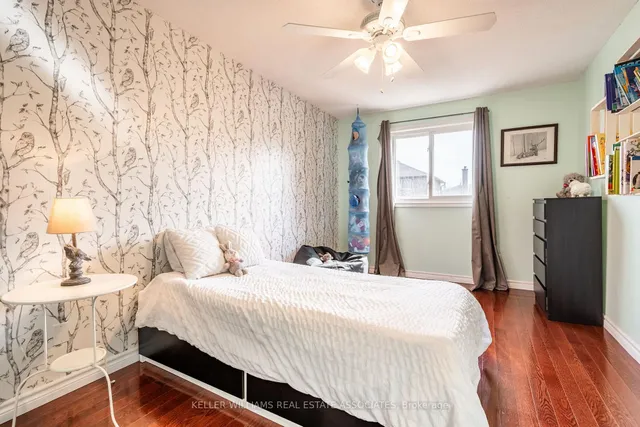 Additional image 27 of 19 Vista Crt