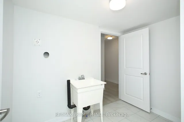 Additional image 18 of 128 Brockley Dr