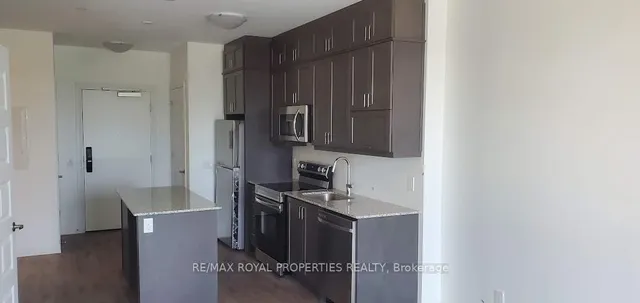 Additional image 6 of 95 Dundas St Unit 111