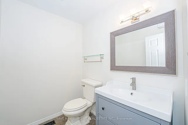 Additional image 18 of 39 Wagon St