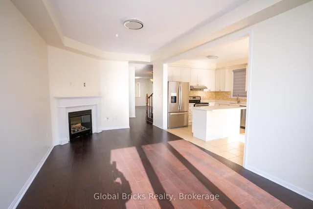 Additional image 12 of 37 Seafair Cres