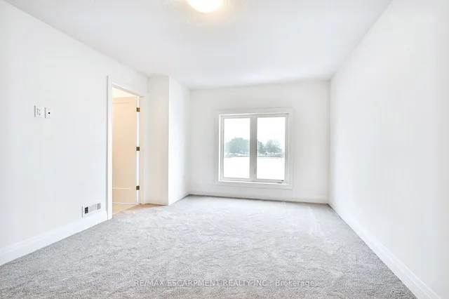 Additional image 37 of 14 Clear Valley Lane