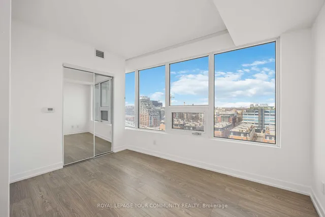 Additional image 20 of 19 Western Battery Rd Unit 917