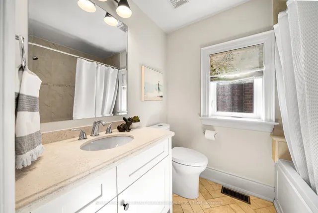 Additional image 25 of 301 Bessborough Dr