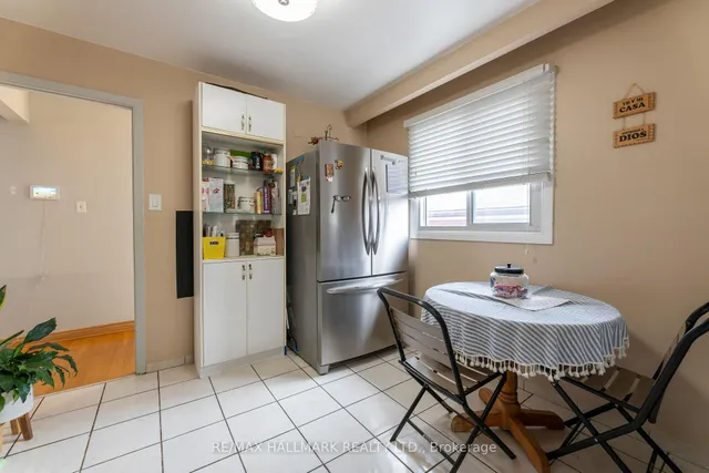 Additional image 14 of 258 Apache Tr