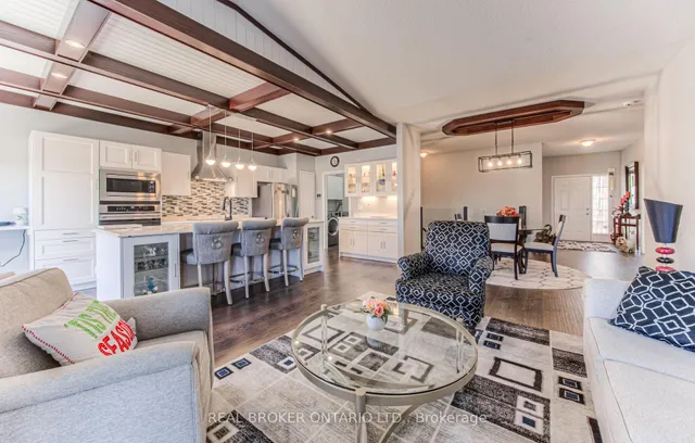 Additional image 12 of 900 Doon Village Rd Unit 4