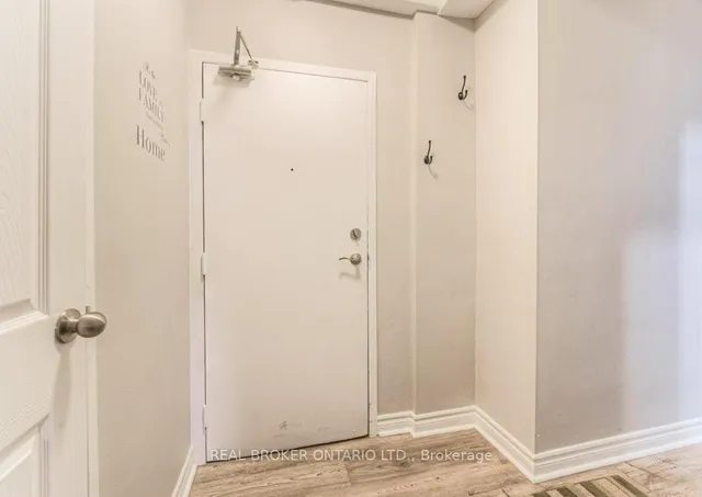 Additional image 8 of 29 West Ave Unit 702