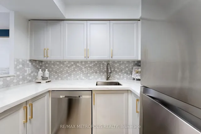 Additional image 11 of 28 Pemberton Ave Unit 405