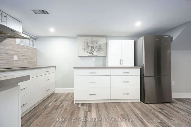 Additional image 26 of 30 Fairleigh Ave