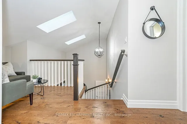 Additional image 32 of 63 BARTON St