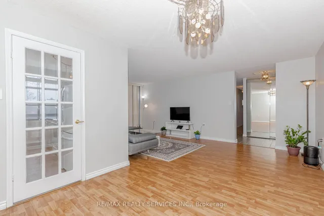 Additional image 15 of 18 Knightsbridge Rd Unit 304