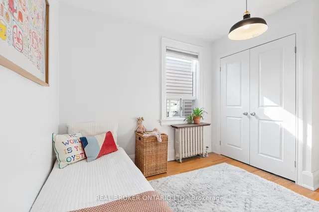 Additional image 21 of 130 Harvie Ave