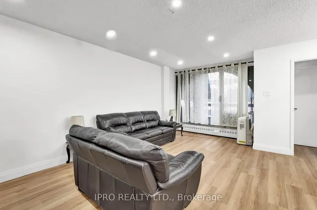 Additional image 6 of 1624 Bloor St Unit 92