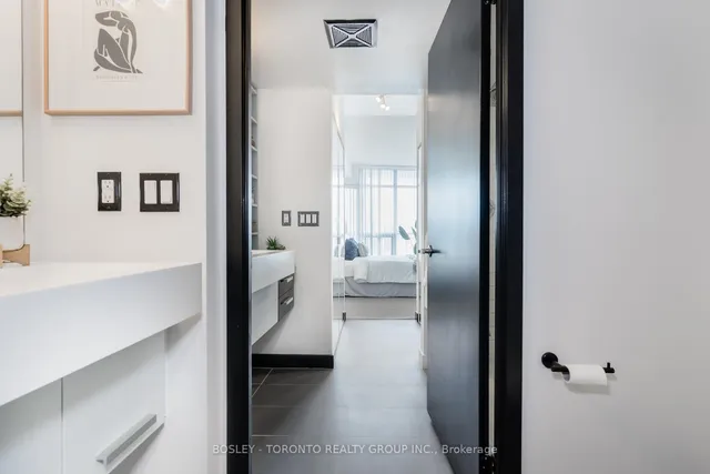 Additional image 27 of 38 Dan Leckie Way Unit 3011