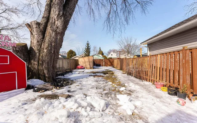 Additional image 26 of 174 East 24th St